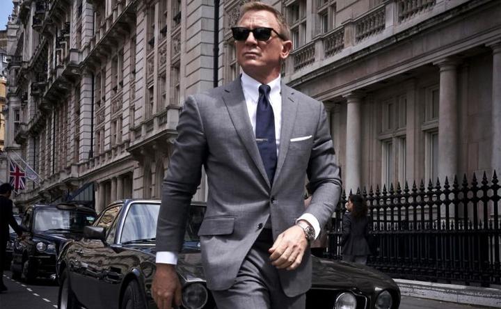 Aston Martin i James Bond