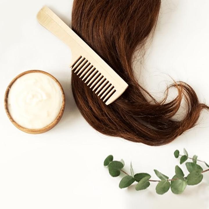 Domowe sposoby na włosy