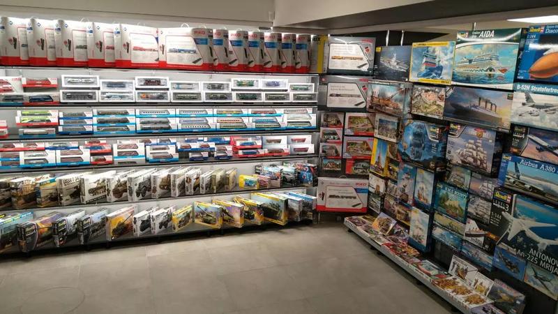 Modele i akcesoria modelarskie