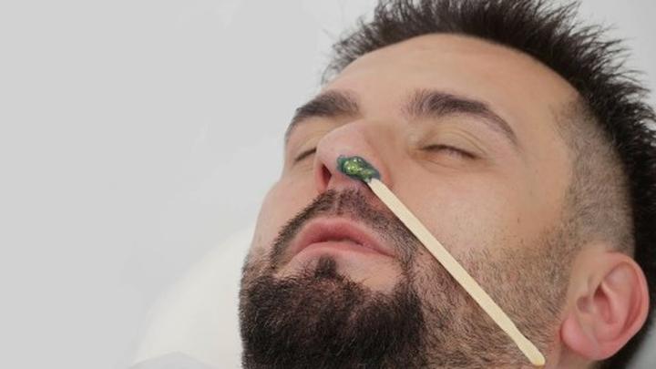 Skuteczne usuwanie włosków z nosa