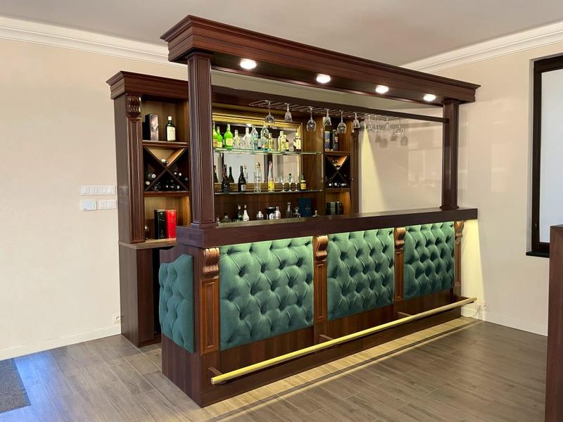 Jak w ciekawy sposób zorganizować domowy barek, który zachwyci gości?