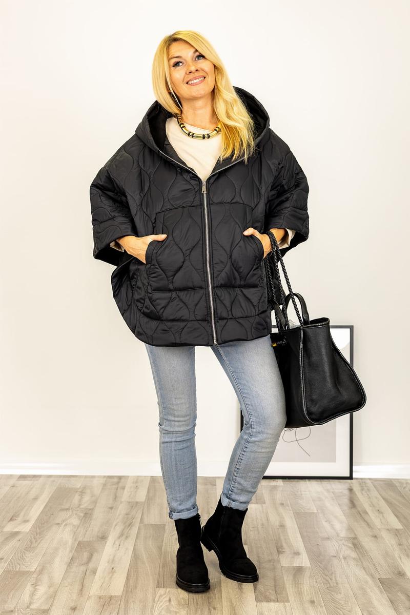 Czarna skórzana kurtka