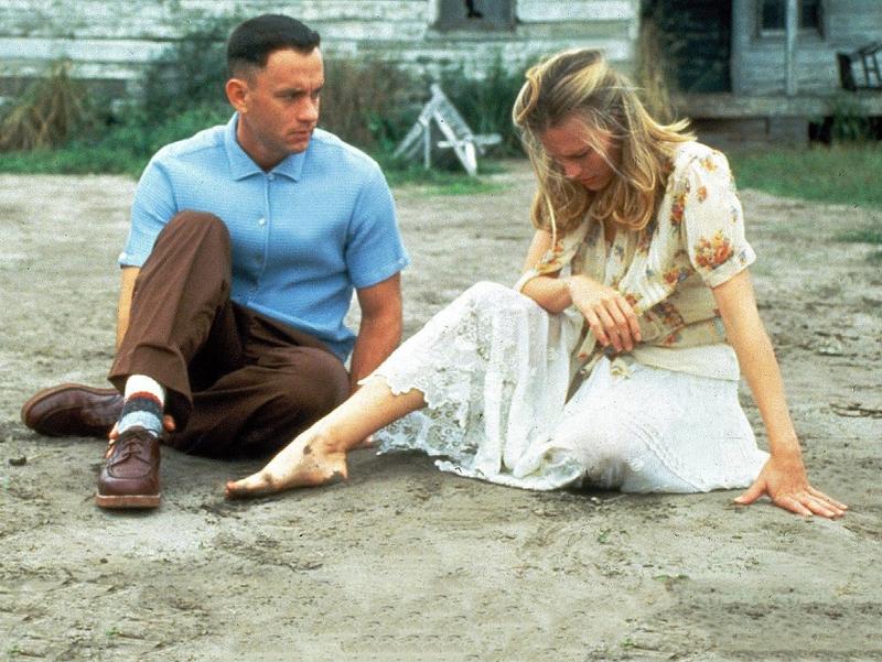 Najlepsze filmy na wieczór, które umilą twój czas z przyjaciółmi